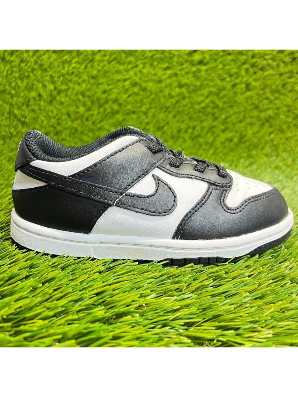 Nike Dunk Low Retro Boys Size 10C Black White Athletic Leather Shoes Sneakers